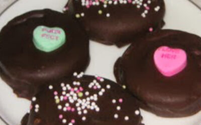 Chocolate Covered Oreos. A Cheap, Easy Way to Say I Love You.